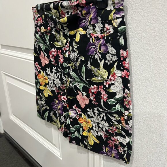 Jessica Riley Black Multicolor Floral Print Casual Shorts Sz PM Summer Vibrant - Picture 3 of 9